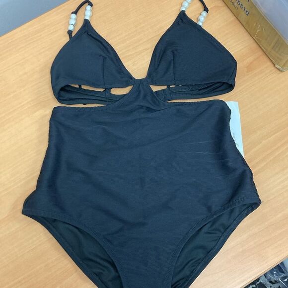 J.Crew Ribbed cutout one-piece swimsuit with pearls - Picture 3 of 5